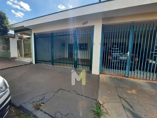 Casa com 250m² 2 quartos e 1 banheiro, para alugar, no bairro Jardim Bela Vista em Serrana