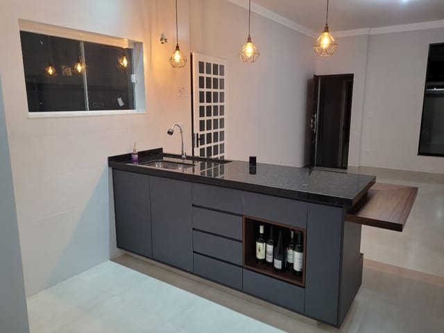 Foto do Casa - Linda Casa à venda no bairro Anhumas em Itajubá - MG | MOHALLEM e LOPES CORRETAGEM E ADMINISTRACAO DE IMOVEIS LTDA