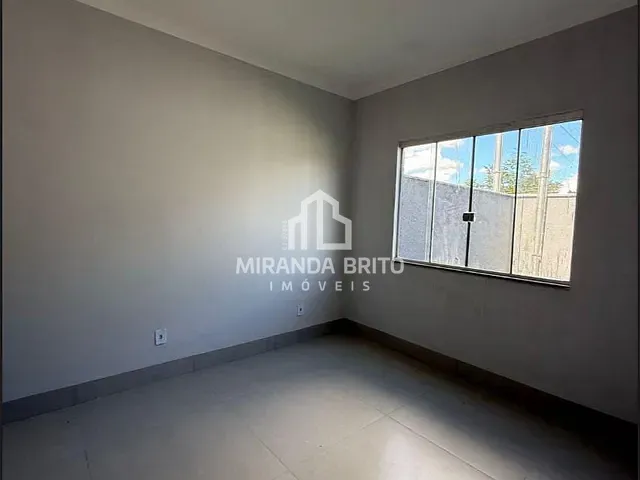 Casa 2 quartos e 2 banheiros, à venda, no bairro Setor Colonial Sul em Aparecida de Goiânia