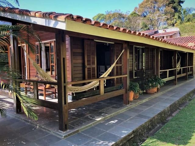 Casa com 1000m² 3 quartos e 5 banheiros, à venda, no bairro Granja Viana II em Cotia