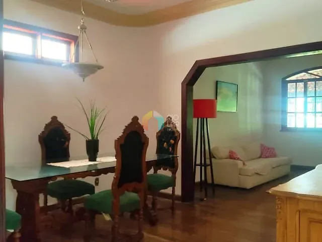 Casa com 300m² 4 quartos e 4 banheiros, à venda, no bairro Grajaú em Rio de Janeiro