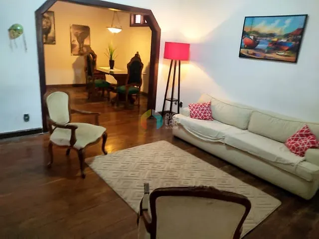 Casa com 300m² 4 quartos e 4 banheiros, à venda, no bairro Grajaú em Rio de Janeiro