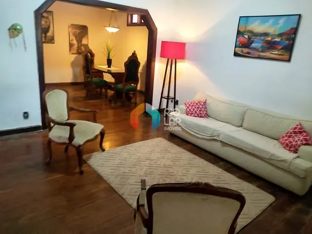 Casa com 300m² 4 quartos e 4 banheiros, à venda, no bairro Grajaú em Rio de Janeiro