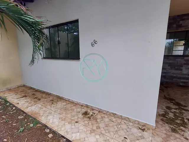 Casa com 250m² 3 quartos e 2 banheiros, à venda, no bairro Jardim Colúmbia D em Londrina