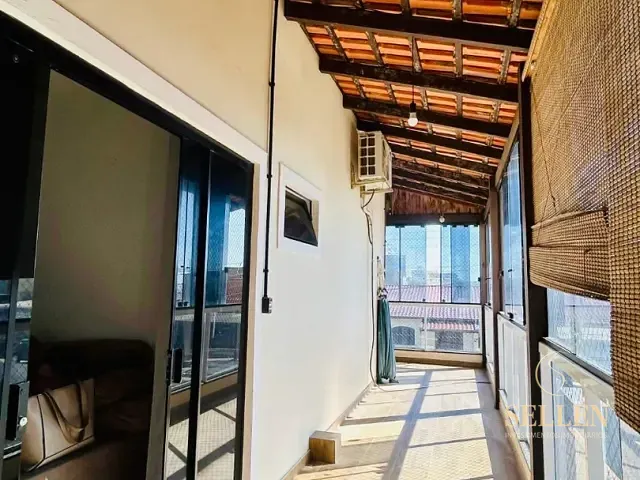 Casa 2 quartos e 1 banheiro, para alugar, no bairro Praia Brava de Itajaí em Itajaí