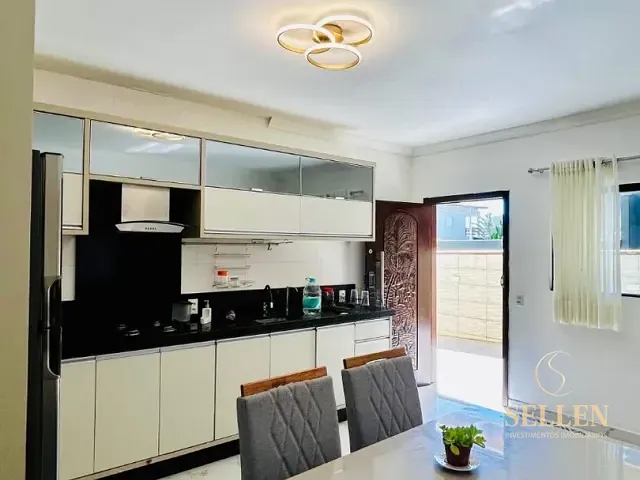 Casa 2 quartos e 1 banheiro, para alugar, no bairro Praia Brava de Itajaí em Itajaí