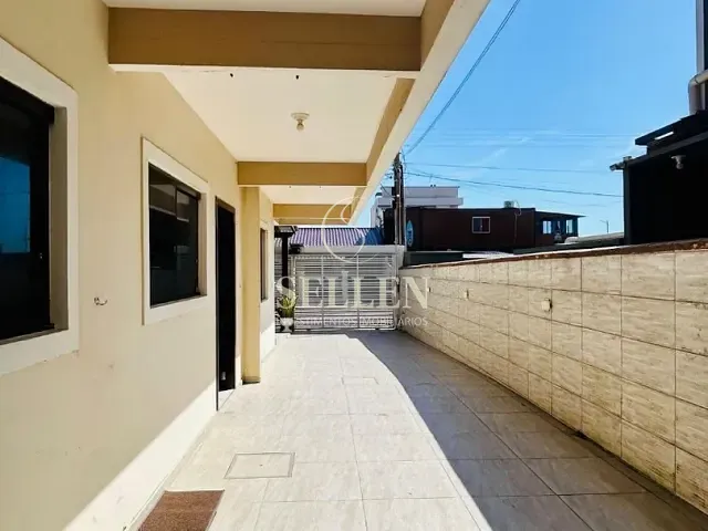 Casa 2 quartos e 1 banheiro, para alugar, no bairro Praia Brava de Itajaí em Itajaí