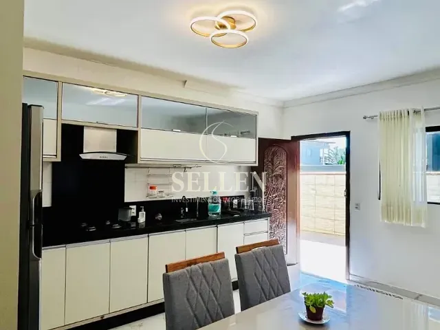 Casa 2 quartos e 1 banheiro, para alugar, no bairro Praia Brava de Itajaí em Itajaí