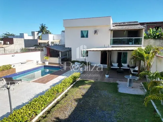 Casa 5 quartos e 5 banheiros, à venda, no bairro Olivença em Ilhéus