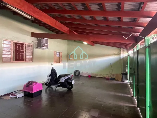 Casa com 198m² 2 quartos e 2 banheiros, à venda, no bairro Parque Jaragua em Taubaté