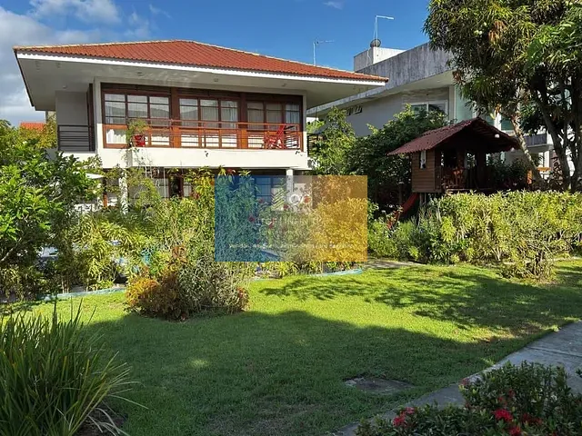 Casa com 500m² 5 quartos e 6 banheiros, para alugar, no bairro Muro Alto em Ipojuca