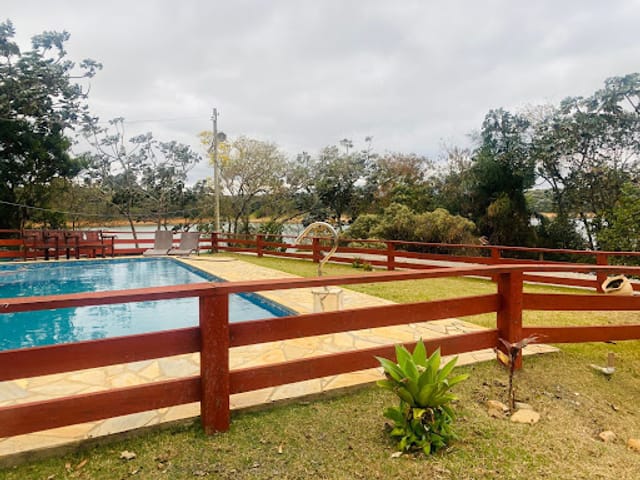Chácara com 2850m² 3 quartos e 4 banheiros, à venda, no bairro Paiol Grande em Joanópolis