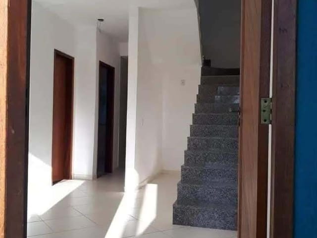 Casa 3 quartos e 3 banheiros, à venda, no bairro Maria Turri em Rio das Ostras