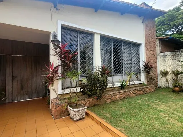 Casa à venda, no bairro Campo Belo em São Paulo