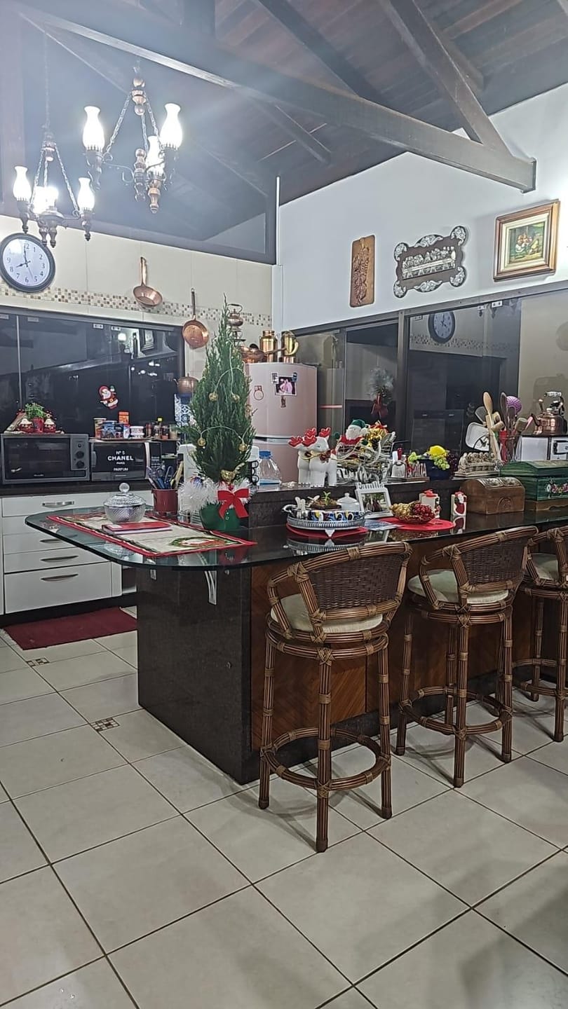 Casa à venda com 4 quartos, 368m² - Foto 5