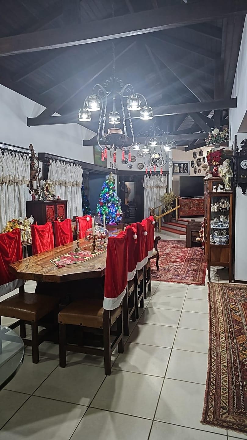 Casa à venda com 4 quartos, 368m² - Foto 12