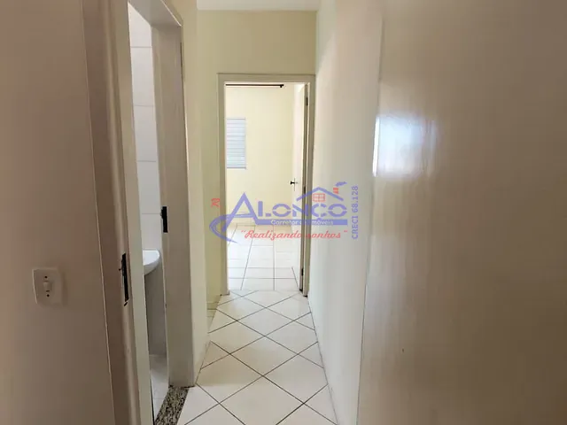 Casa 2 quartos e 1 banheiro, à venda, no bairro Jardim Santa Marina em Jacareí