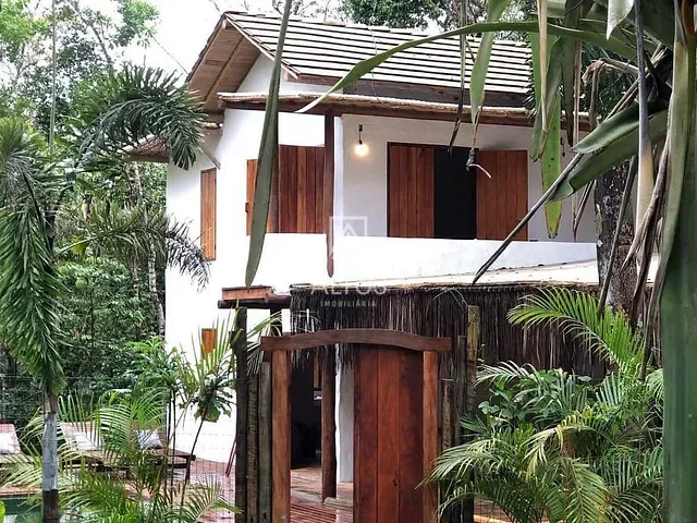 Casa 10 quartos e 2 banheiros, à venda, no bairro Trancoso em Porto Seguro