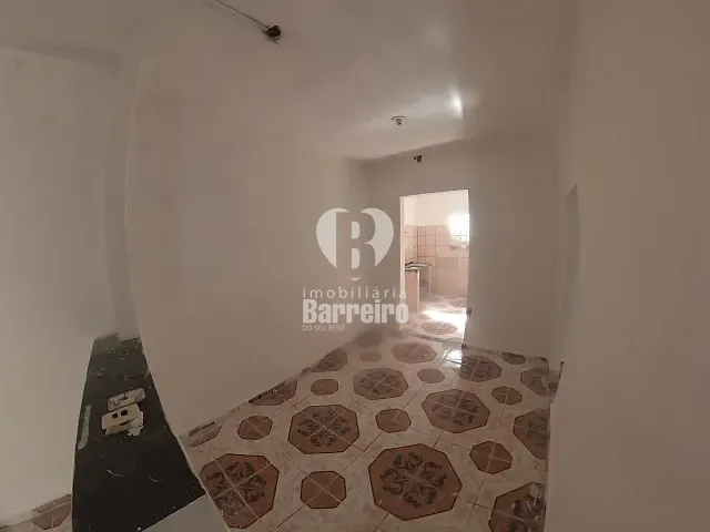 Casa 3 quartos e 1 banheiro, para alugar, no bairro Independência (Barreiro) em Belo Horizonte