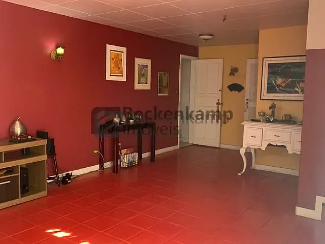 Casa 3 quartos e 3 banheiros, à venda, no bairro Laranjal em Volta Redonda