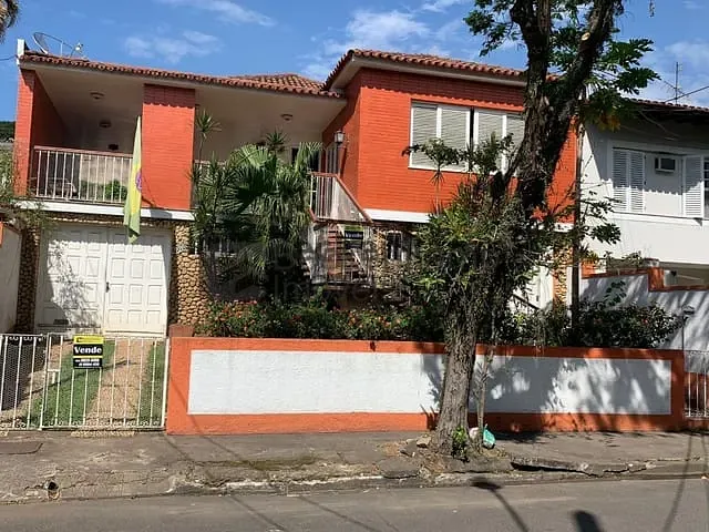 Casa 3 quartos e 3 banheiros, à venda, no bairro Laranjal em Volta Redonda