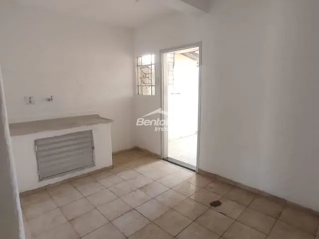 Casa com 65m² 3 quartos e 1 banheiro, para alugar, no bairro Parada Inglesa em São Paulo