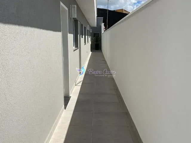 Casa com 150m² 3 quartos e 4 banheiros, à venda, no bairro Jardim Alvinópolis em Atibaia