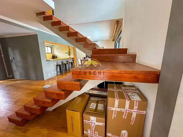 Casa com 890m² 5 quartos e 8 banheiros, à venda ou para alugar, no bairro Alto de Pinheiros em São Paulo