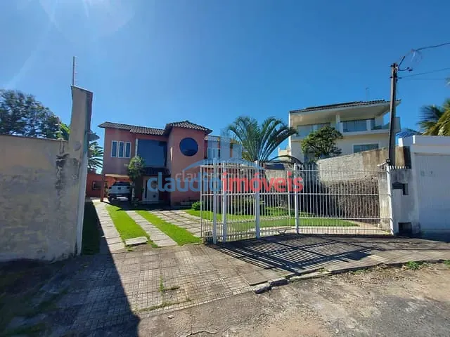 Casa 3 quartos e 1 banheiro, à venda, no bairro Ano Bom em Barra Mansa