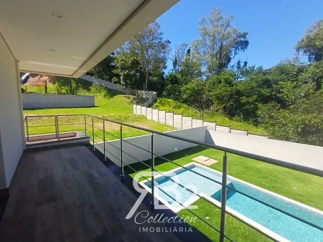 Casa 3 quartos e 5 banheiros, à venda, no bairro Santa Candida em Vinhedo