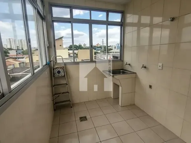 Casa com 80m² 2 quartos e 1 banheiro, para alugar, no bairro Vila Vianelo em Jundiaí