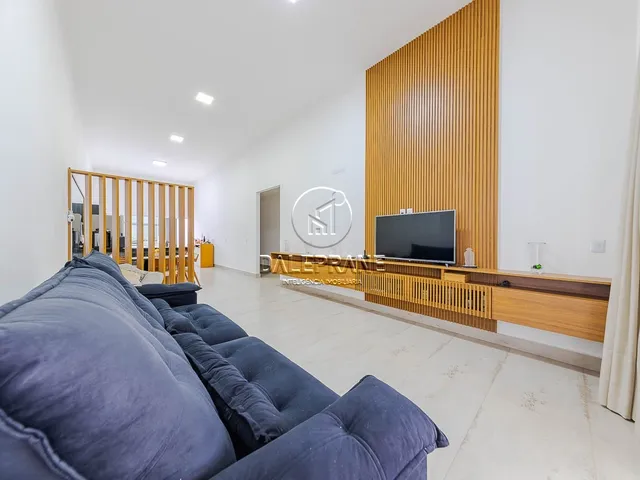 Casa com 236m² 3 quartos e 4 banheiros, à venda, no bairro Setor Habitacional Arniqueira (Águas Claras) em Brasília