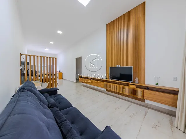 Casa com 236m² 3 quartos e 4 banheiros, à venda, no bairro Setor Habitacional Arniqueira (Águas Claras) em Brasília