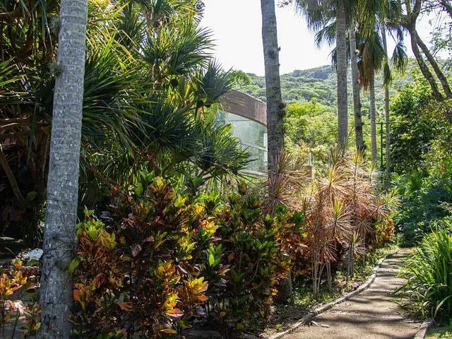 Casa 5 quartos e 8 banheiros, à venda, no bairro Lagoa da Conceição em Florianópolis