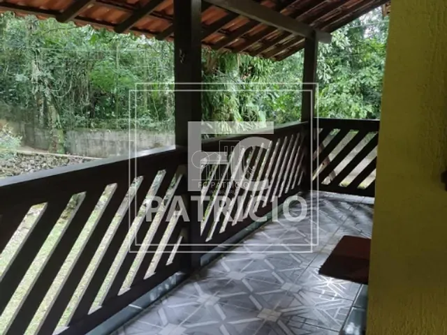 Casa com 720m² 2 quartos e 1 banheiro, à venda, no bairro Limoeiro em Guapimirim