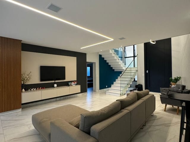 Casa com 320m² 5 quartos e 5 banheiros, à venda, no bairro Boulevard Lagoa em Serra