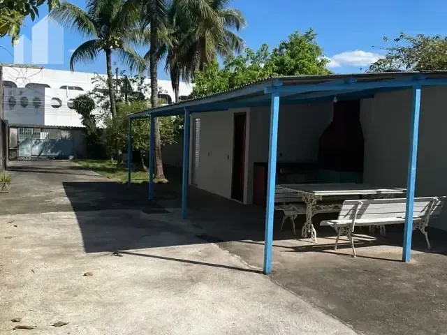 Casa com 120m² 2 quartos e 2 banheiros, à venda, no bairro Grama em Nova Iguaçu
