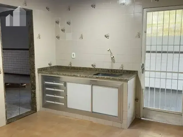 Casa com 120m² 2 quartos e 2 banheiros, à venda, no bairro Grama em Nova Iguaçu