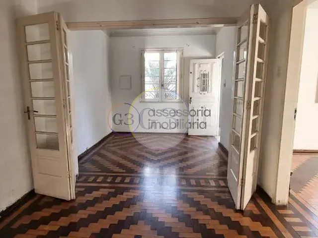 Casa 3 quartos e 2 banheiros, à venda, no bairro Centro em Pelotas
