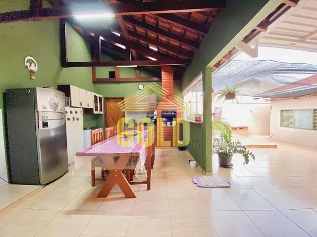 Casa com 360m² 3 quartos e 2 banheiros, à venda, no bairro San Fernando em Londrina