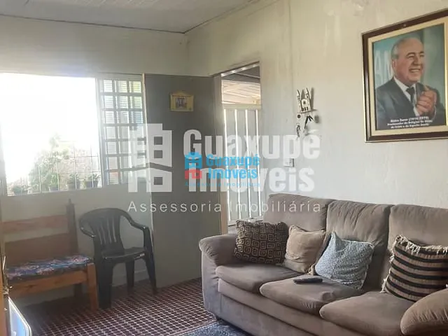 Casa com 230m² 3 quartos e 2 banheiros, à venda, no bairro Jardim Guaxupé em Guaxupé