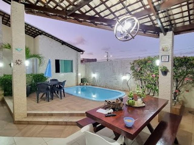 Casa com 200m² 4 quartos e 3 banheiros, à venda, no bairro Aruana em Aracaju