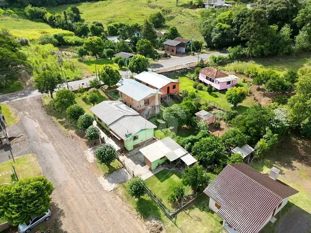 Casa com 110m² 2 quartos e 2 banheiros, à venda, no bairro Teutônia em Teutônia