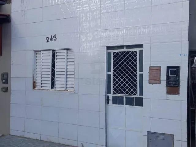 Casa 1 quarto e 1 banheiro, à venda, no bairro Centro em Paulo Afonso
