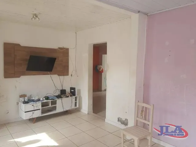Casa com 152m² 3 quartos e 2 banheiros, à venda, no bairro Santa Cândida em Curitiba