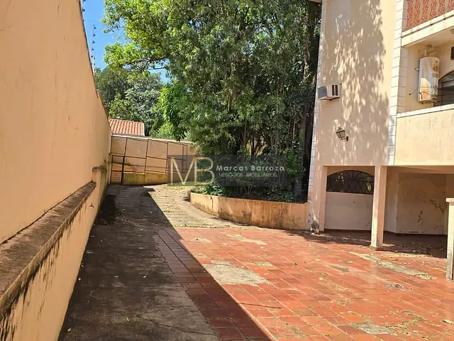 Casa com 661m², à venda, no bairro Lago Parque em Londrina