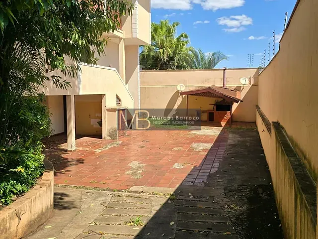 Casa com 661m², à venda, no bairro Lago Parque em Londrina