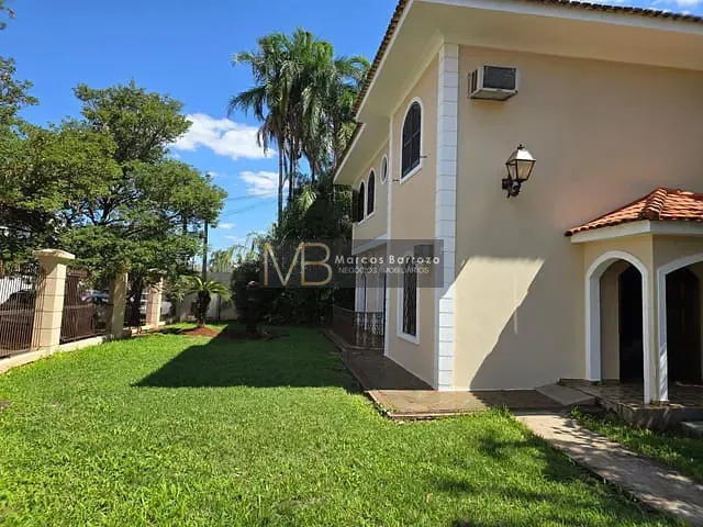 Casa com 661m², à venda, no bairro Lago Parque em Londrina