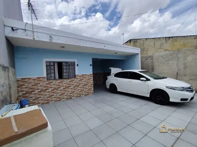 Casa com 75m² 2 quartos e 1 banheiro, à venda, no bairro Sítio Cercado em Curitiba