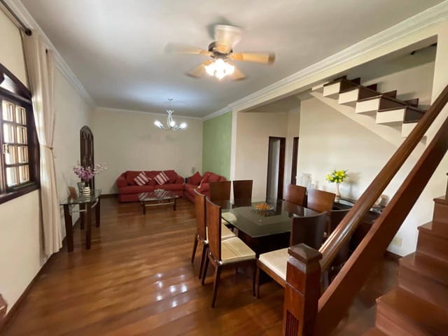 Casa com 360m² 4 quartos e 3 banheiros, à venda, no bairro Jardim Sulacap em Rio de Janeiro